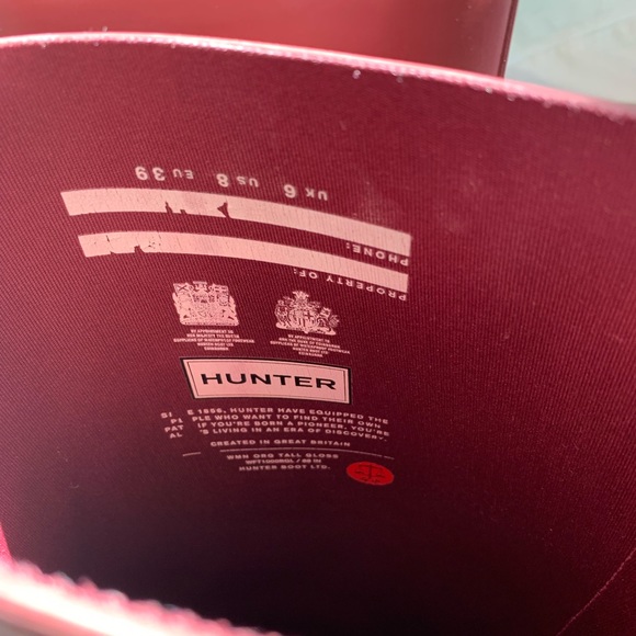 Hunter Original Tall Rain Boots in Berry - Picture 3 of 4